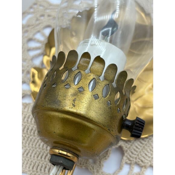 Vintage Mid Century Brass Leaf Electric Mini Sconce Glass Globe Flicker Light - Picture 5 of 5